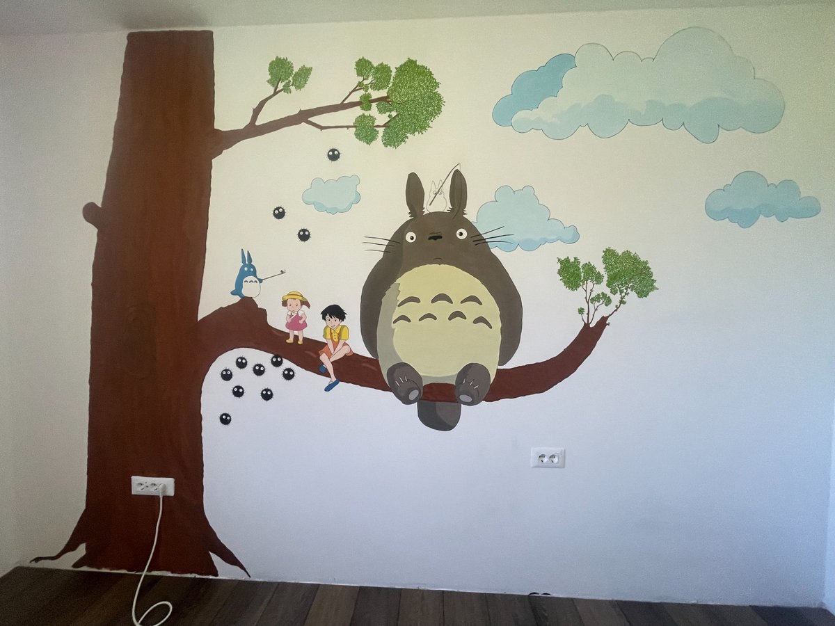 Totoro Studio Ghibli mural na zidu dječje sobe — Lisica Murali Karlovac